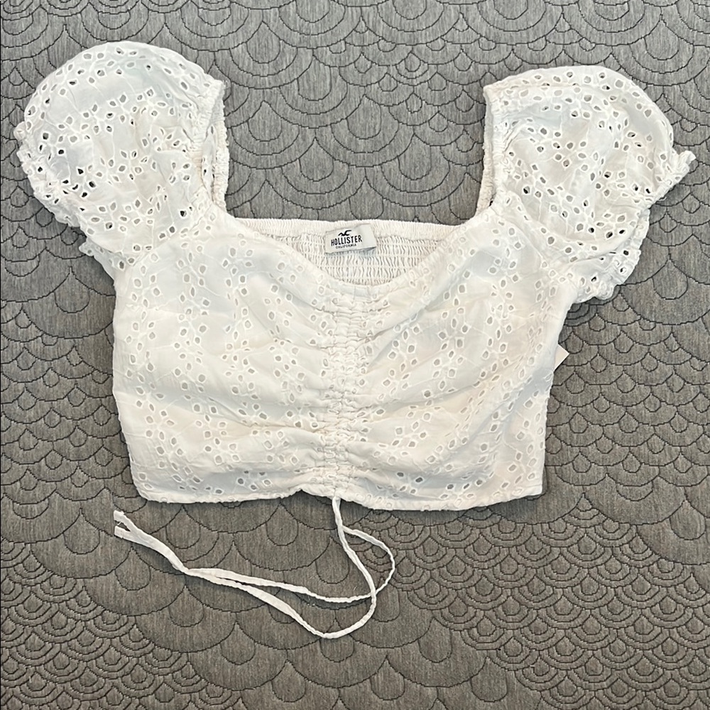 Hollister White Eyelet Puff Sleeve Top - Picture 1 of 3